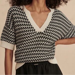 NWT Varley Dora Knit Top size xs. Color: Erget and black